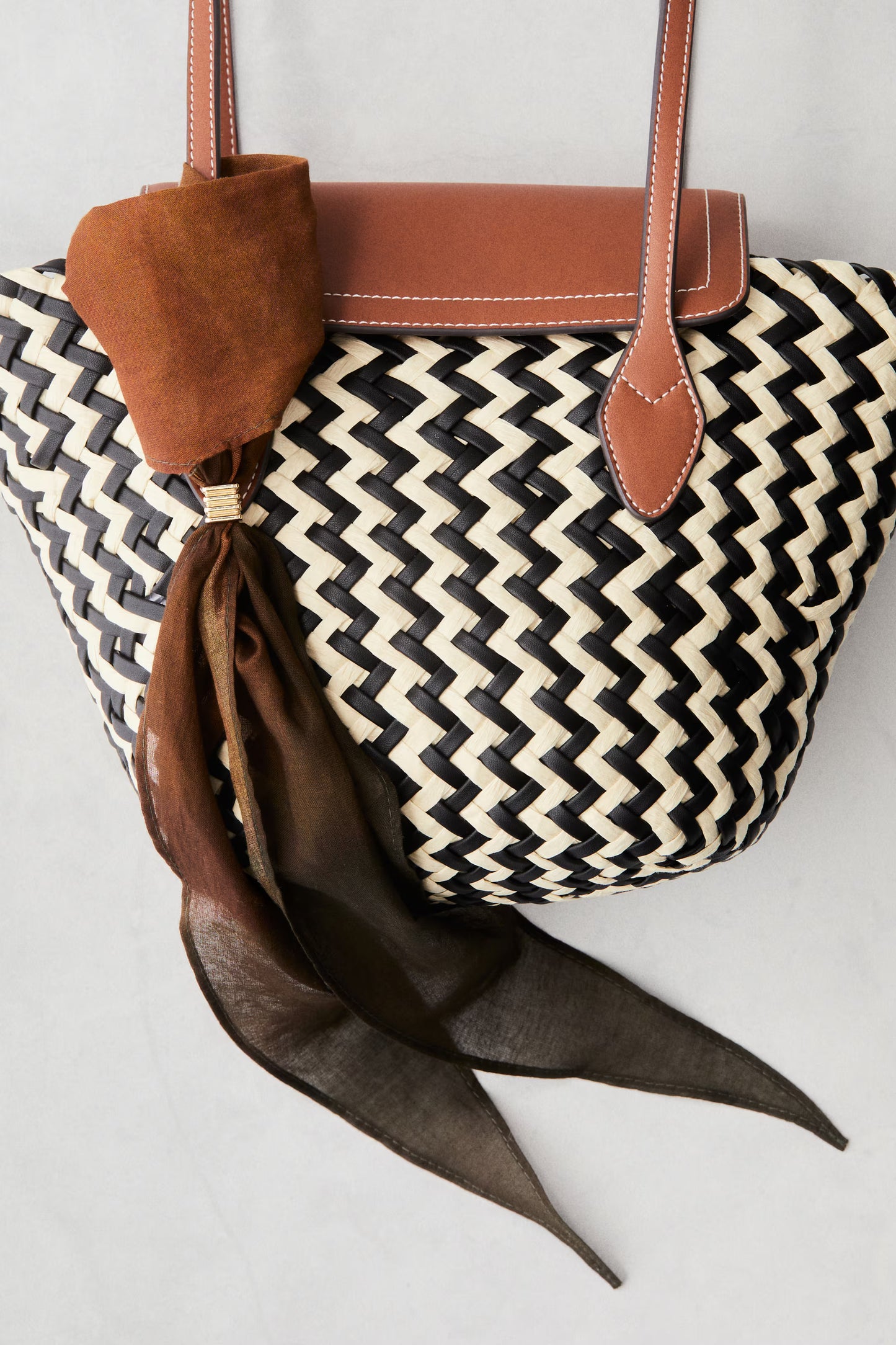 Bead-detail neck scarf