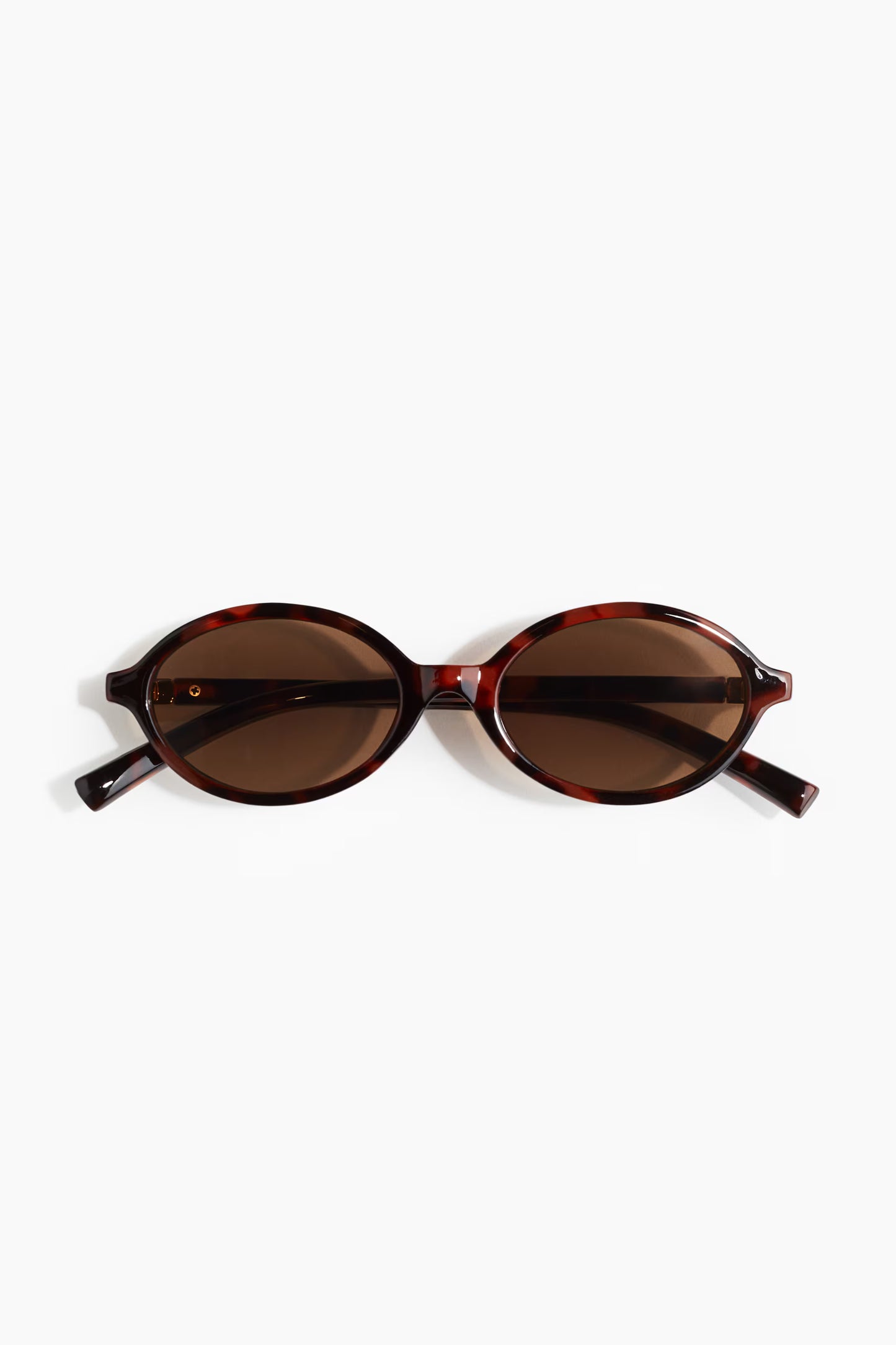 Oval sunglasses