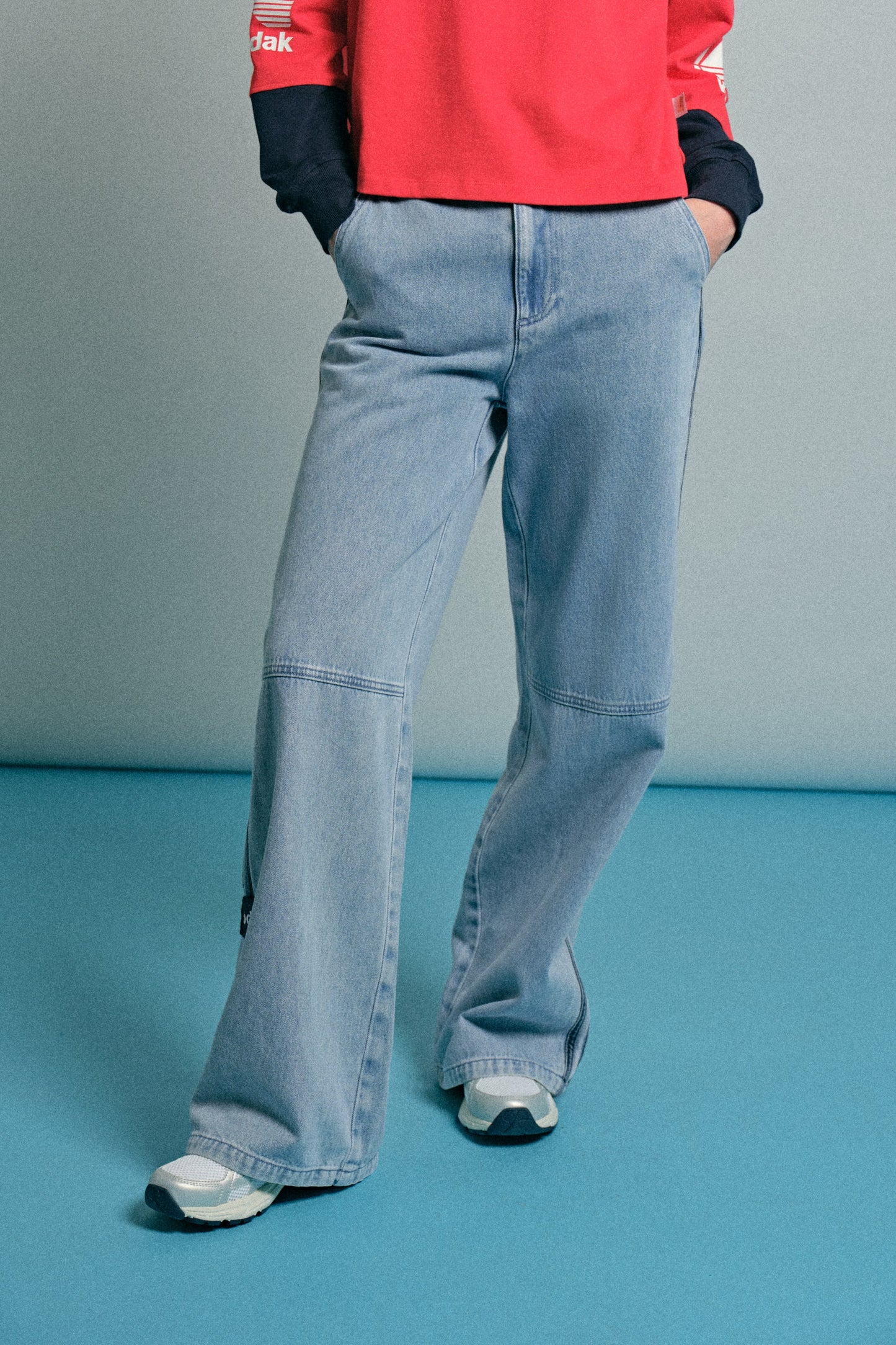Side-striped jeans