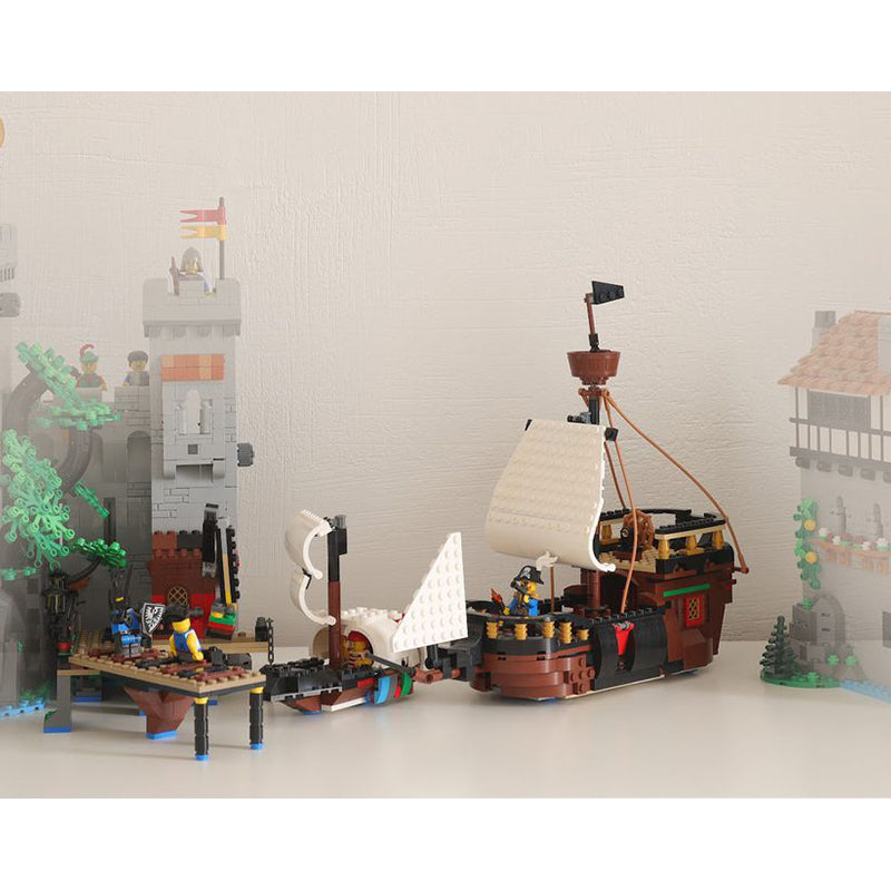 MOC-132196 31109 - Lion Knights' Castle Extension Port, Ship and Training boat